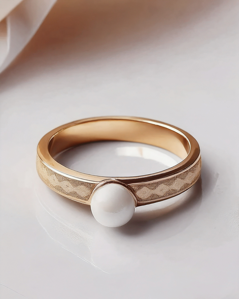 Luna Pearl Gold Ring